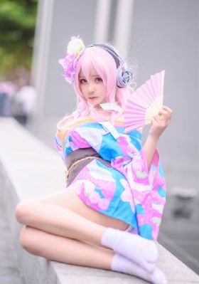 亚洲超新星团